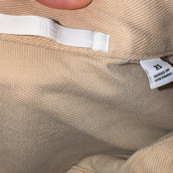 Uniqlo Tan Button Up Lightweight Boxy Jacket Size XS - Picture 6 of 7